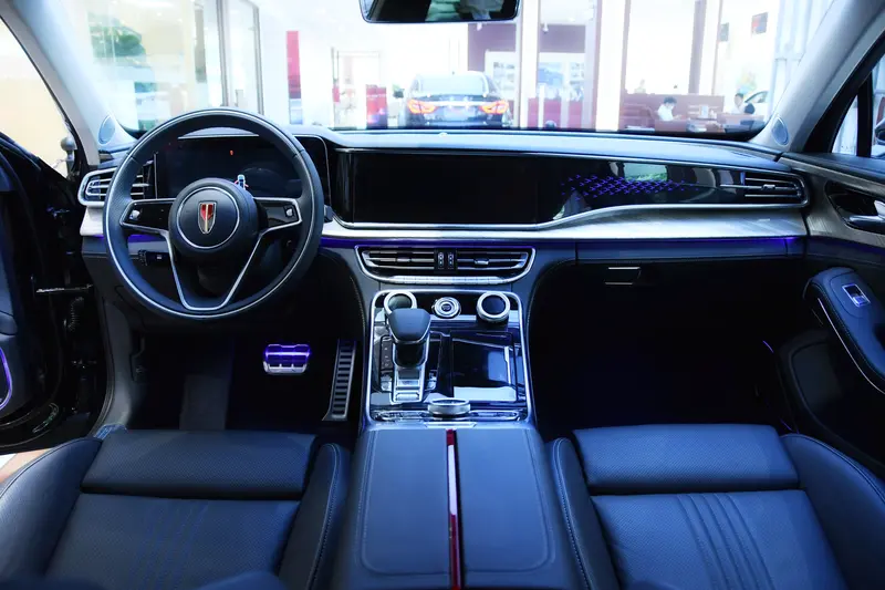 2026款奔驰C260，2.0T发动机