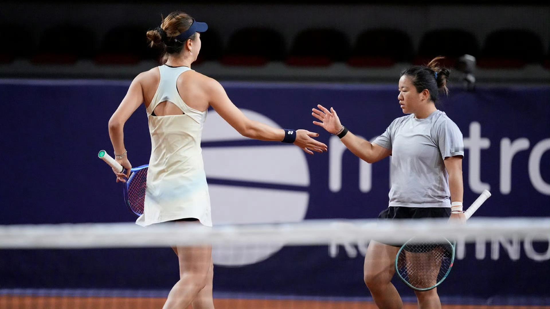 #汤千慧组合晋级鲁昂站决赛##WTA250#鲁昂站双打半决赛，汤千慧/梁恩硕在抢