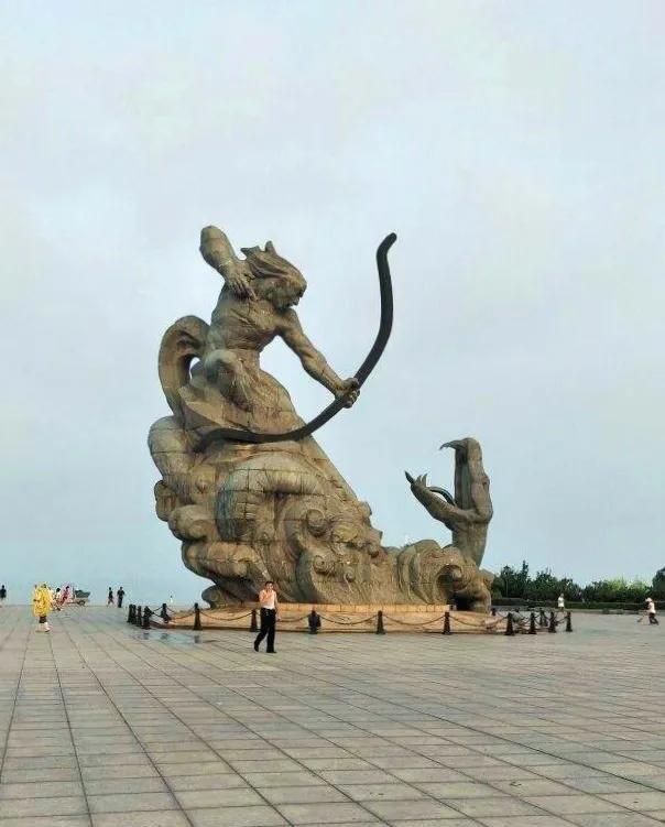 几子出去旅游一个月，昨天回来对我左看右看的说，妈怎么一副病态呀，我说没有什么就是