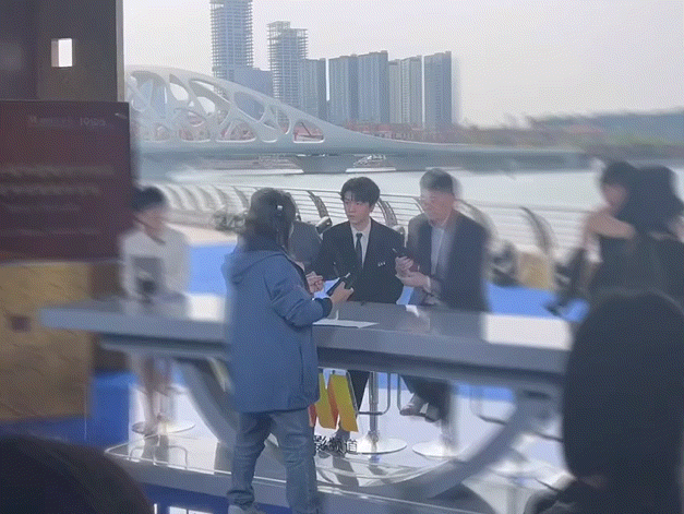我就说怎么似曾相识​​​
