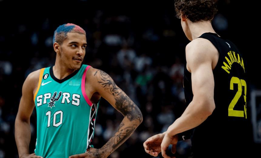 NBA最不值钱的东西就是天赋。 2月11日，圣安东尼奥马刺和杰里米·索汉完成