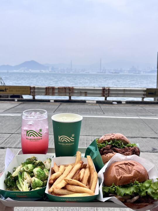 香港🇭🇰坚尼地城新打卡地超绝海景餐厅！