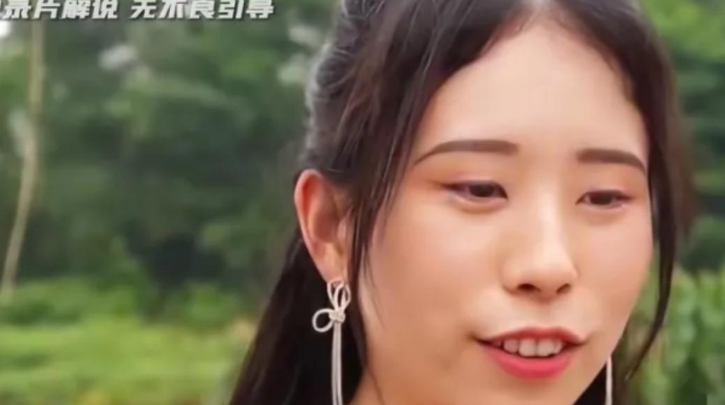 “一般的男人配不上我！”2025年5月9日，浙江金华，有一名42岁的女子在公园相