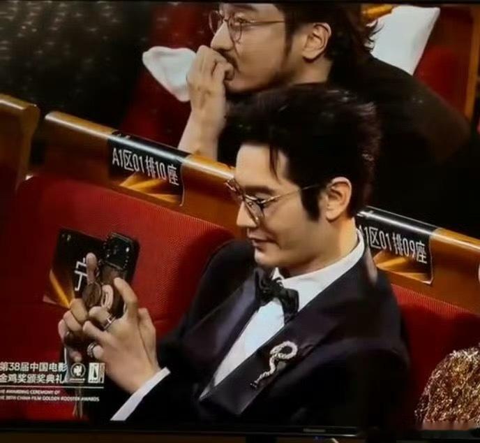 黄觉都已经出图了，黄晓明你还要我们等到什么时候，你拍的千玺呢