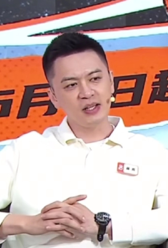 关于男篮国家队人选问题，前辽宁男篮主教练给了一个形象说明，叫“履历歧视”!即过往没在国字号执教过，或