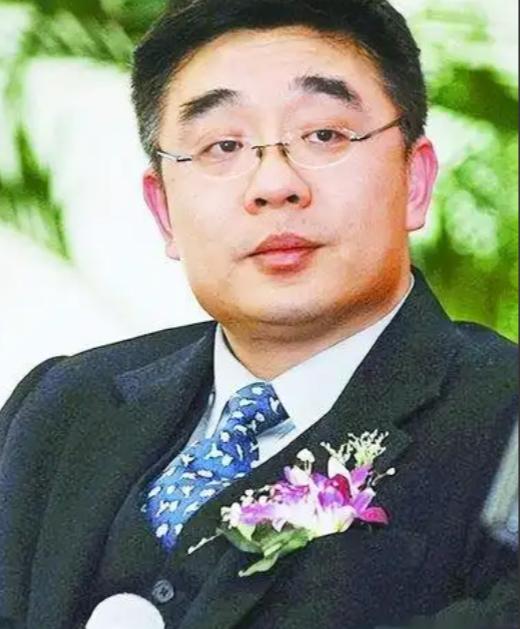 复旦大学钱文忠教授，撕开了中国社会当下最大的遮羞布，振聋发聩！他说：“我们的社会