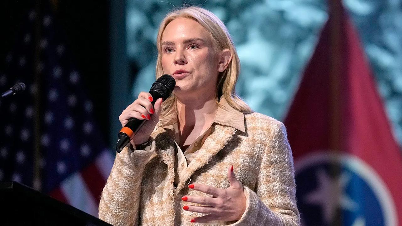 选举前突然翻车！美国民主党众议院候选人阿夫廷·贝恩旧料被扒：静坐被拖、反减税、“