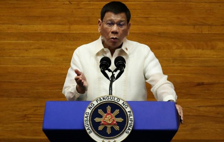 国际刑事法庭将在未来四天内决定这位菲律宾前总统是否必须因反人类罪接受审判。国