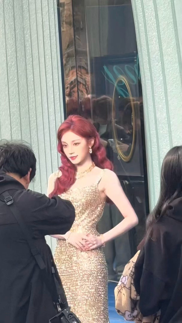 她留给我的，是背影