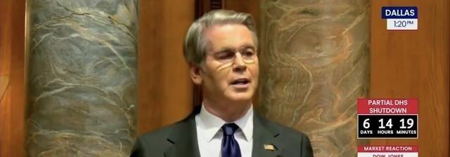 美国这出关税大戏，现在正式进入了“换牌”不换桌的环节。最高法院刚把特朗普手里的“