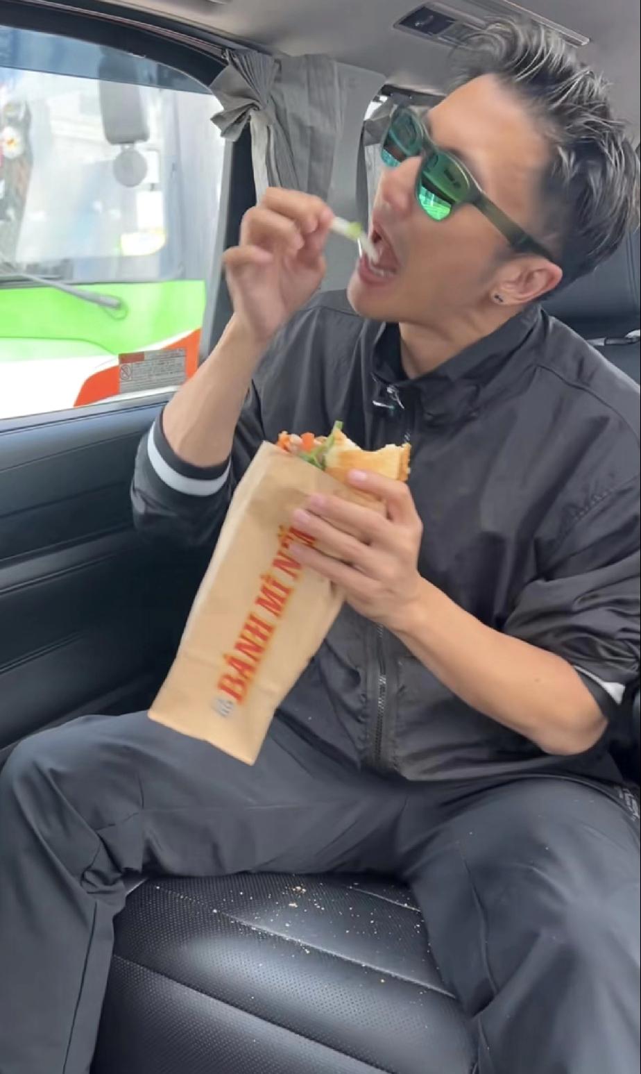 处女座的洁癖是双标的，就算是谢霆锋也不例外！[笑着哭]如果在我车里这样，直接