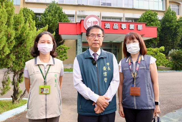 左打蒋万安，右批卢秀燕，黄伟哲火力全开是为卸任后“入阁”？民进党籍台南市长黄伟