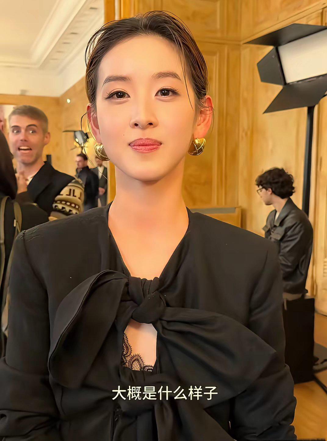 章泽天巴黎时装周惊艳全场！刘强东的‘贤内助’如何助力京东事业腾飞？