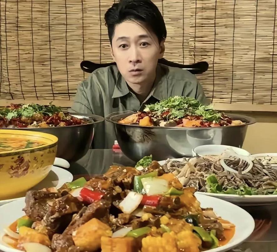 放不下明星的架子，又眼红网红的流量，离开开心麻花的王宁好纠结离开开心麻花之后
