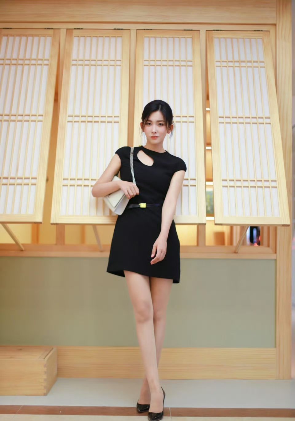 王圻文宣御姐质感穿搭​​王圻文宣美女​​​