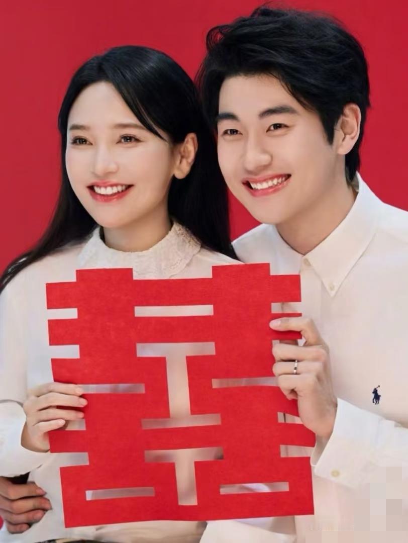 大家发现了没，《妻子的浪漫旅行》还是太权威，45岁金莎在节目中，高兴地和大家