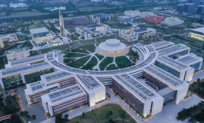 中国最硬气的大学我认为中国最硬气的大学是西湖大学。首先是收费，国内的学生学费