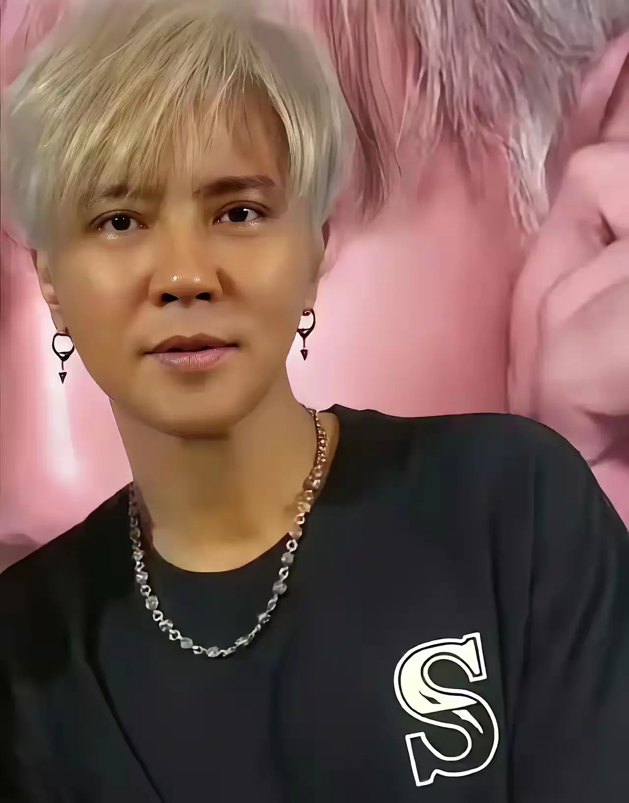 台湾老牌明星是不是流行整容？