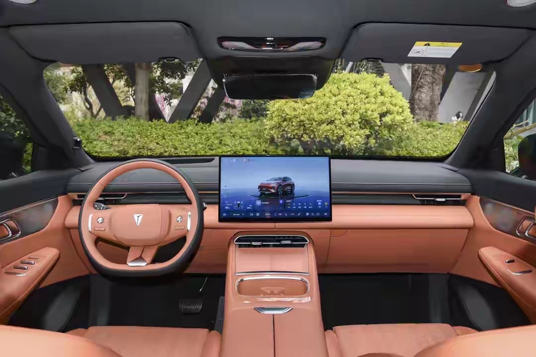 一觉醒来，车圈炸锅！万万没想到，那个超级增程超级省、开得越多越省钱的深蓝S07截