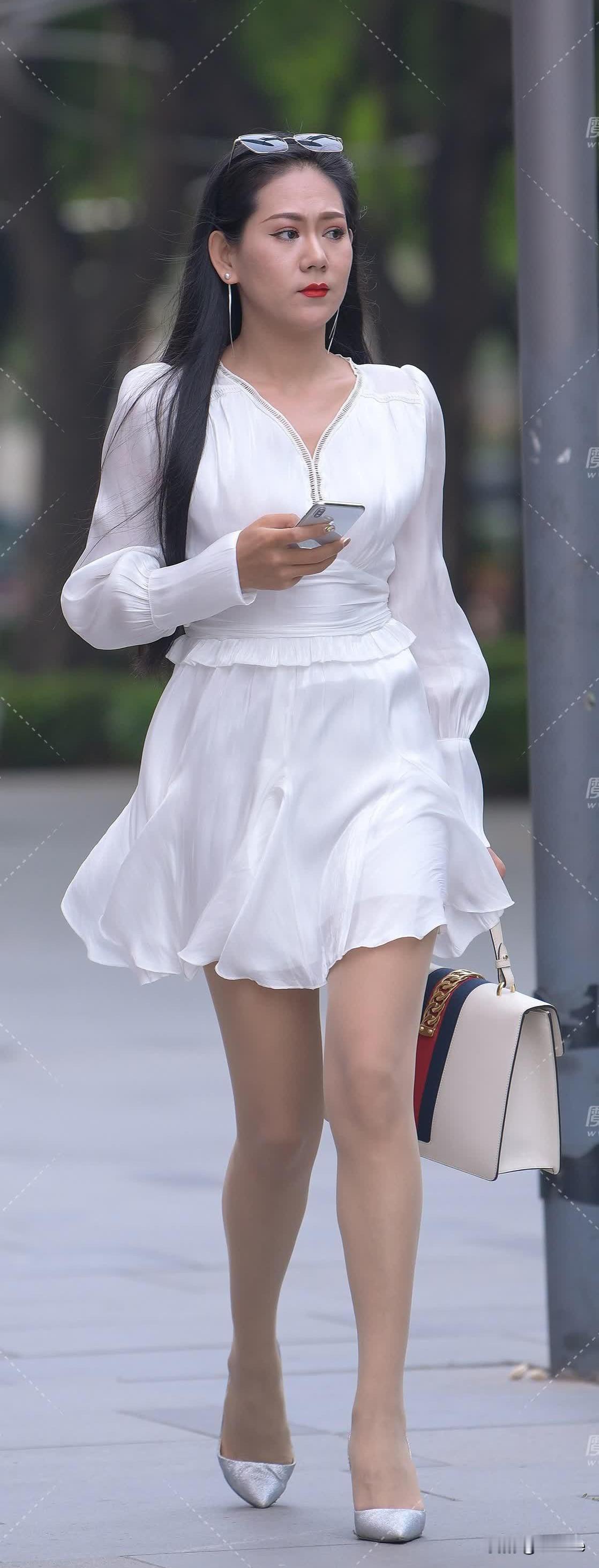 梦幻白裙少女穿白裙的少女街头白裙女孩女生白裙