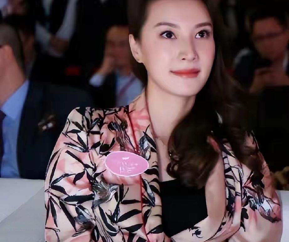 林丹产后出轨全网唾骂！谢杏芳隐忍不离婚，真相根本不是软弱羽坛神仙眷