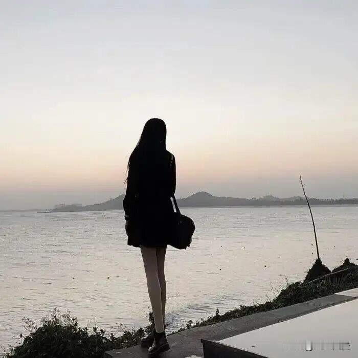 说话的时候，如何正确的表达自己的观点。第一：对一件事表达自己的看法是：一