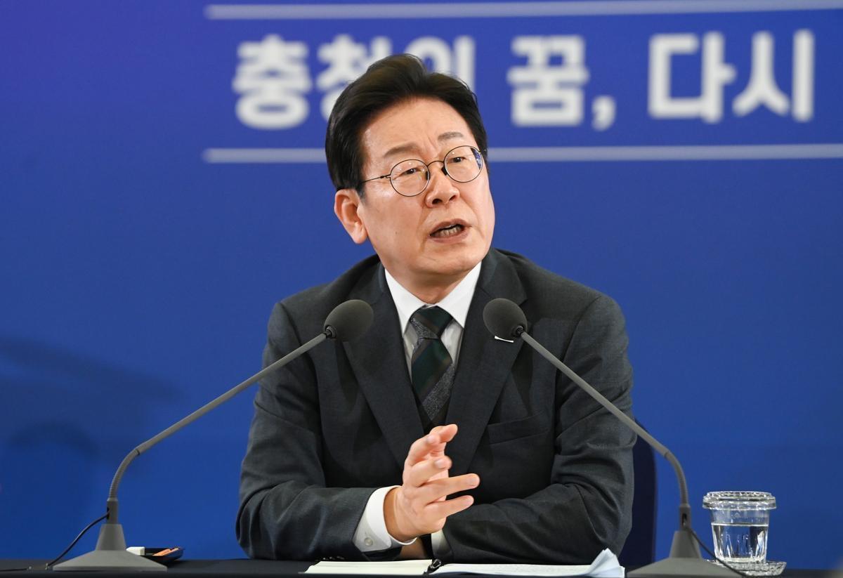 李在明强硬发声：不良大企业也该淘汰，特权阶层必须解体！李在明总统于7月4日，