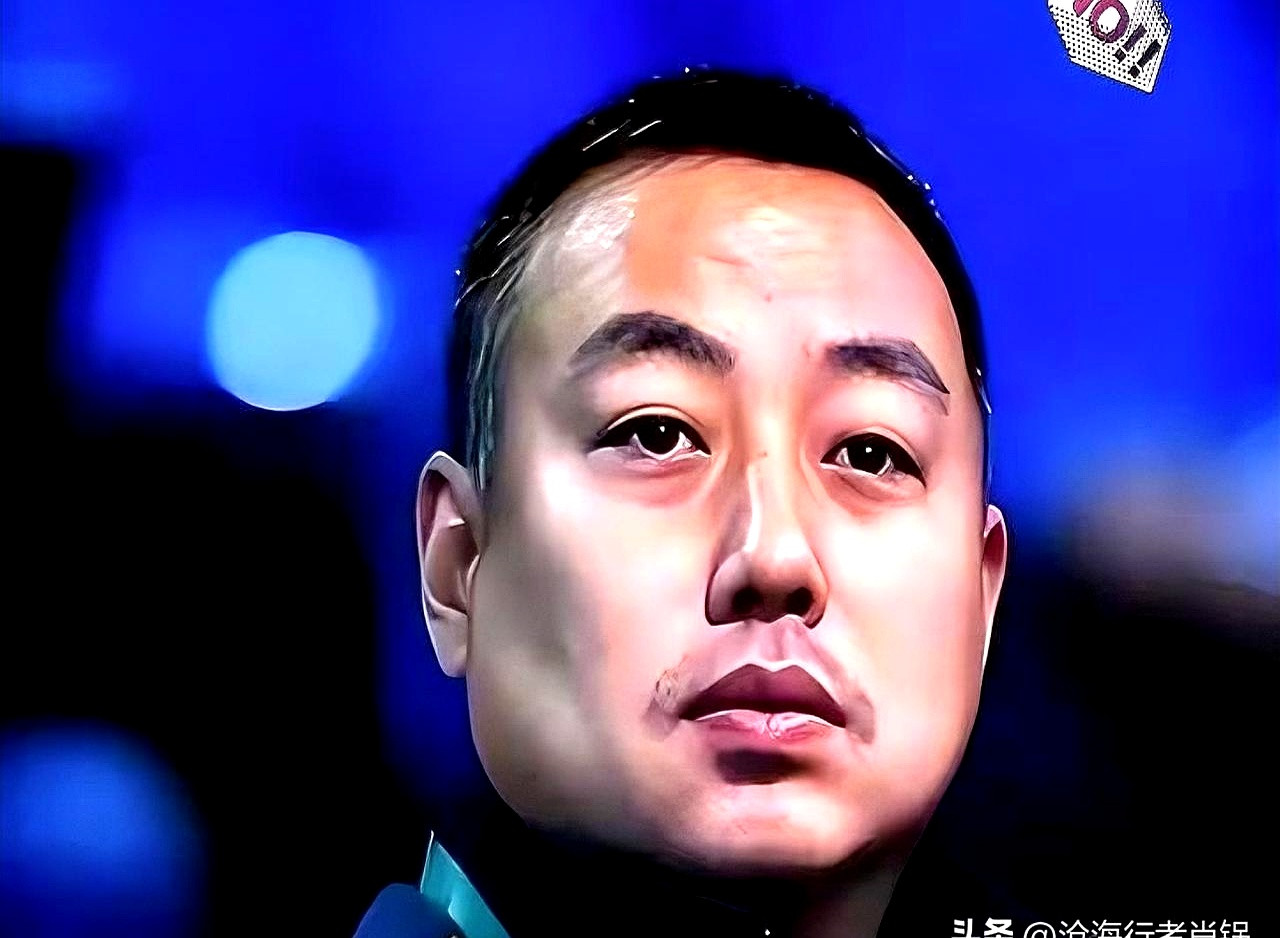 把刘国梁摆在棋局旁，把王励勤留在球台边，那味儿就出来了。刘国梁落子看全盘，用流