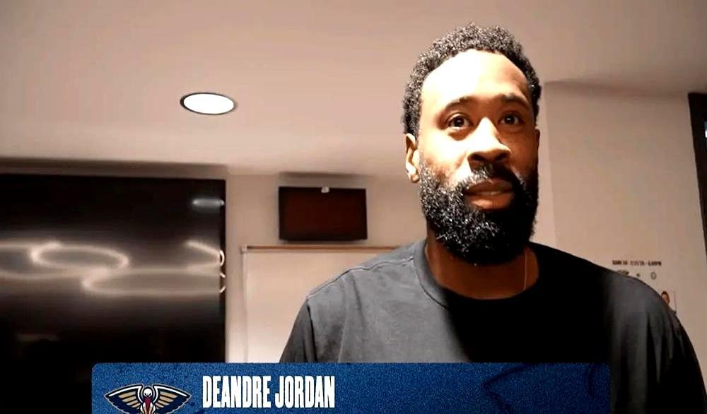 37岁的小乔丹，拿着360万美金的合同，你以为他是来养老的？错。他上场31分钟，