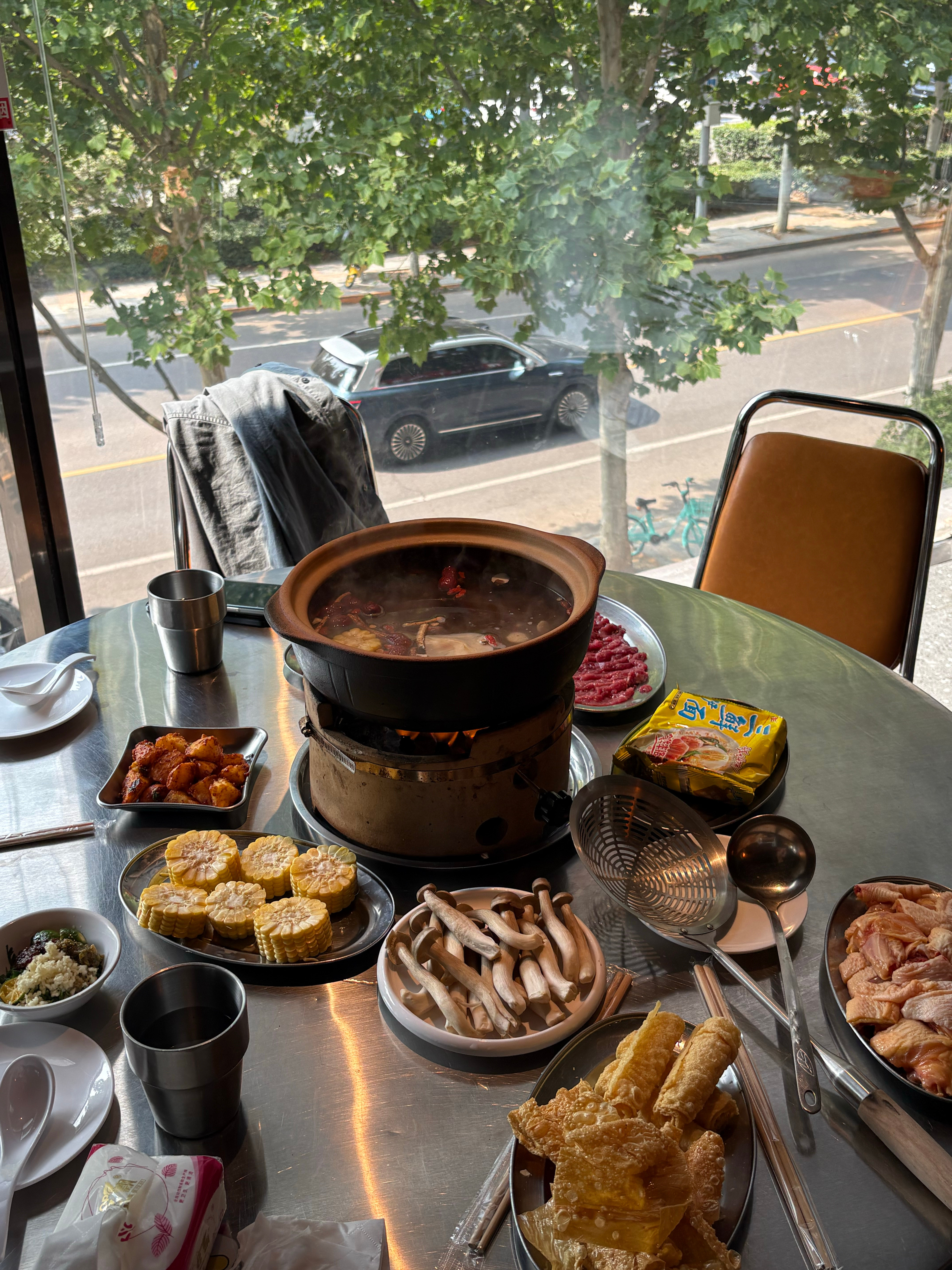 从四川回来吃啥都食之无味又轻了五斤肌肉全掉了什么时候在北京能拥有四川私厨😖下午接着干活🌚​​​