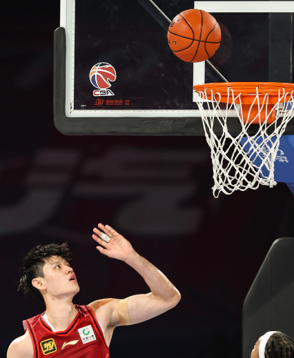 CBA常规赛，晚上输球其实在预料之中，不是说一定输，但原因有三，第一广厦足够强大