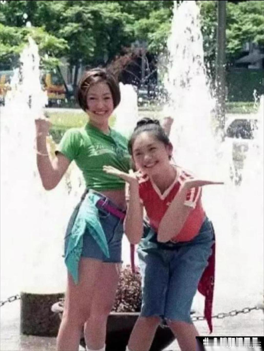 大s和小S年轻的时候确实活力四射，少女感十足啊​​​