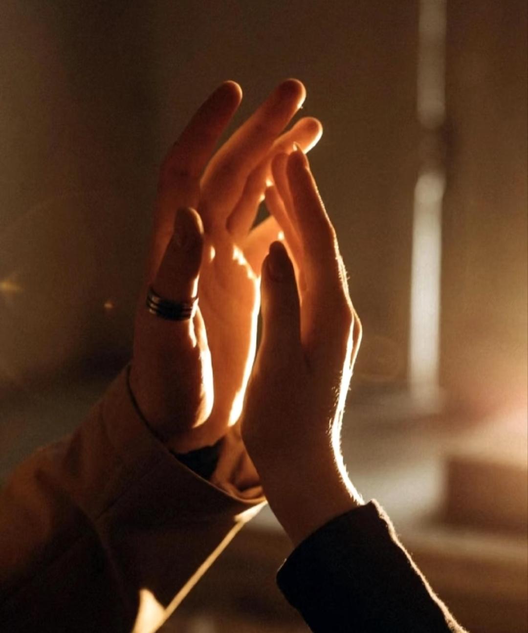 找对象的最佳时期，一辈子有三次有人说到了快30岁的年纪，谈恋爱真的太尴尬了不