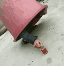 大哥这操作很优秀，成功的吸引了我。