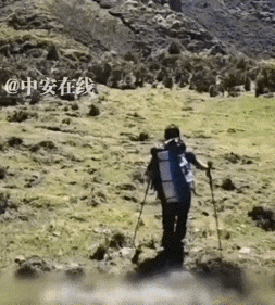 救命！扎尕那这俩徒步的，真是把“侥幸”当“勇气”，差点把命丢在山里！困了四天