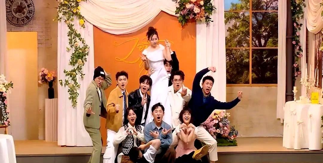 这事儿一出网友直接炸锅！胡先煦当评委，把五星投给全场垫底的《合影这件小事》（才3