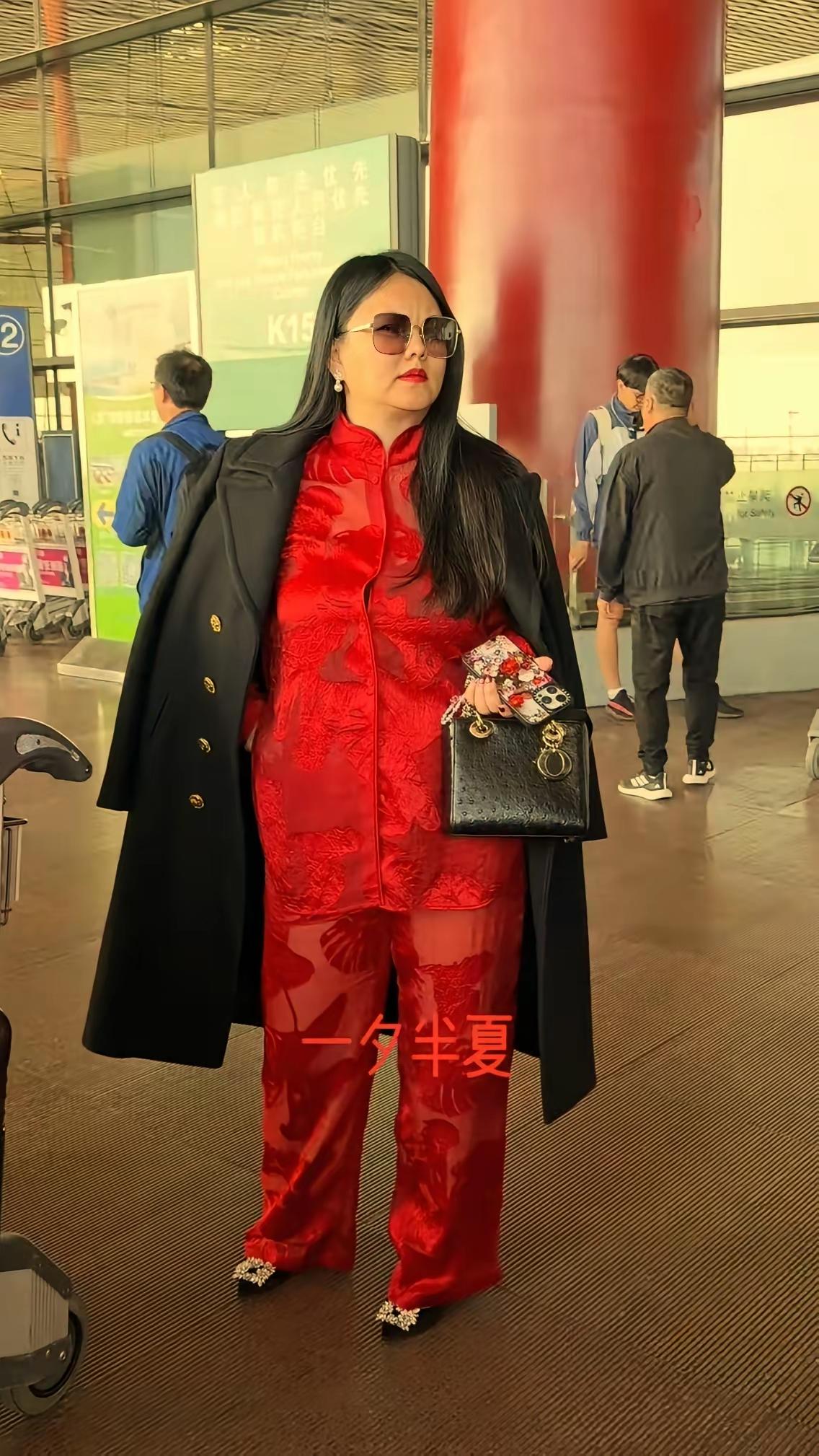 为什么上了年纪的女人审美会急剧下降呢？