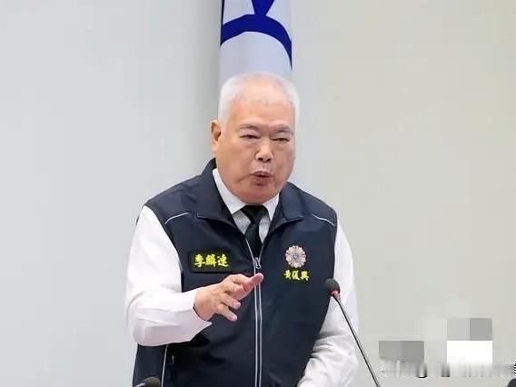 国民党副主席季麟连先生，在审议这起军购预算草案过程中的表现让人感到非常欣慰，他不