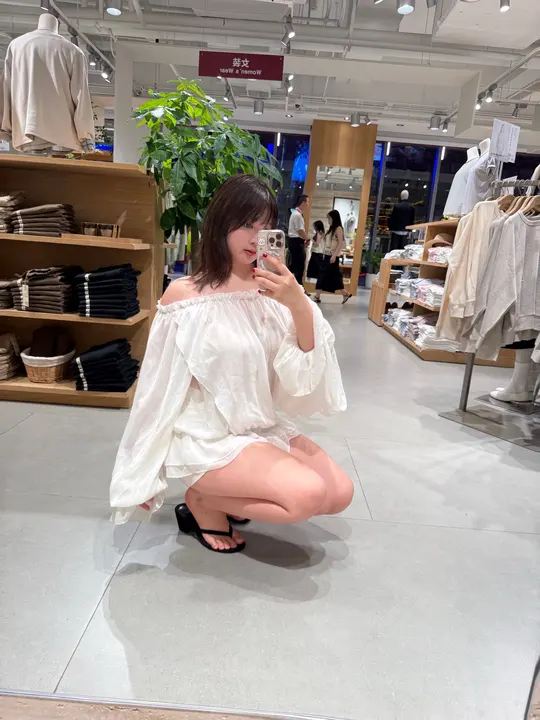我又重生了，今天重生的副本是 小白花