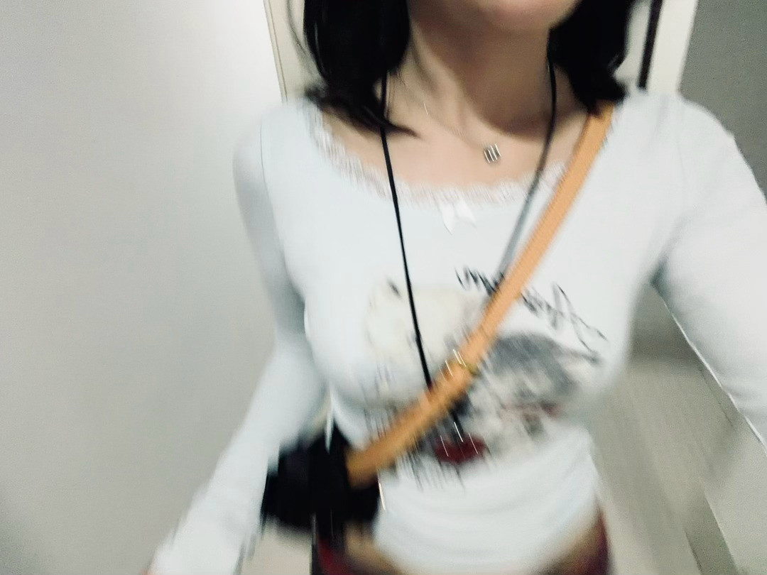 他说我身上好香废话老娘喷的嘉柏丽尔之水​（拼夕夕版）​​​