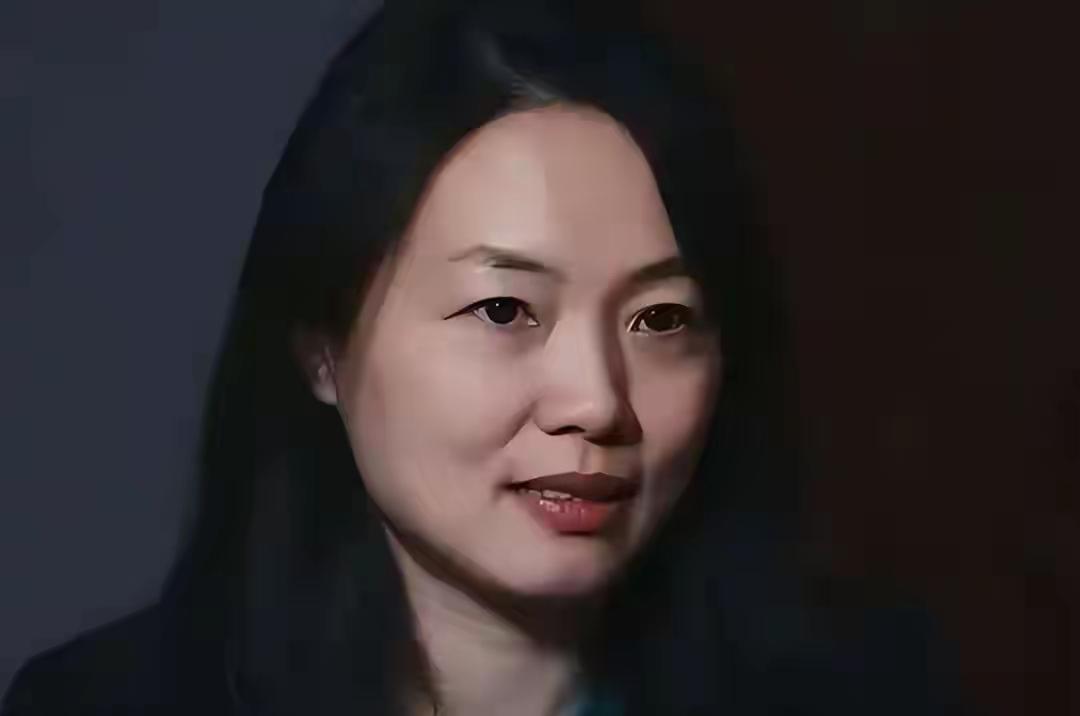 国外建筑论坛上，有人发帖问：她用猪圈改的咖啡厅，凭什么拿沃尔夫奖？底下吵了三