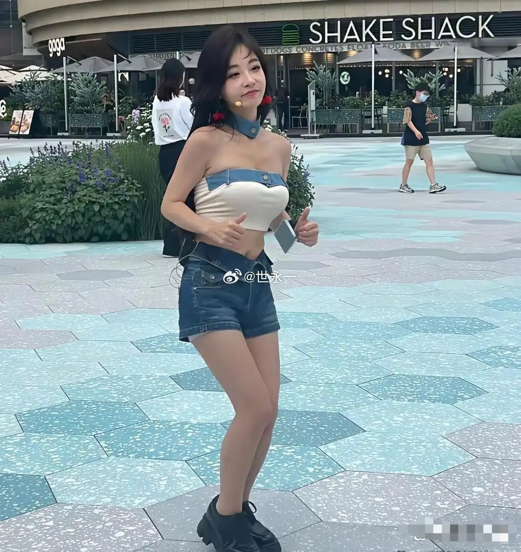 冯提莫去掉美颜的样子，这也太真实​​​