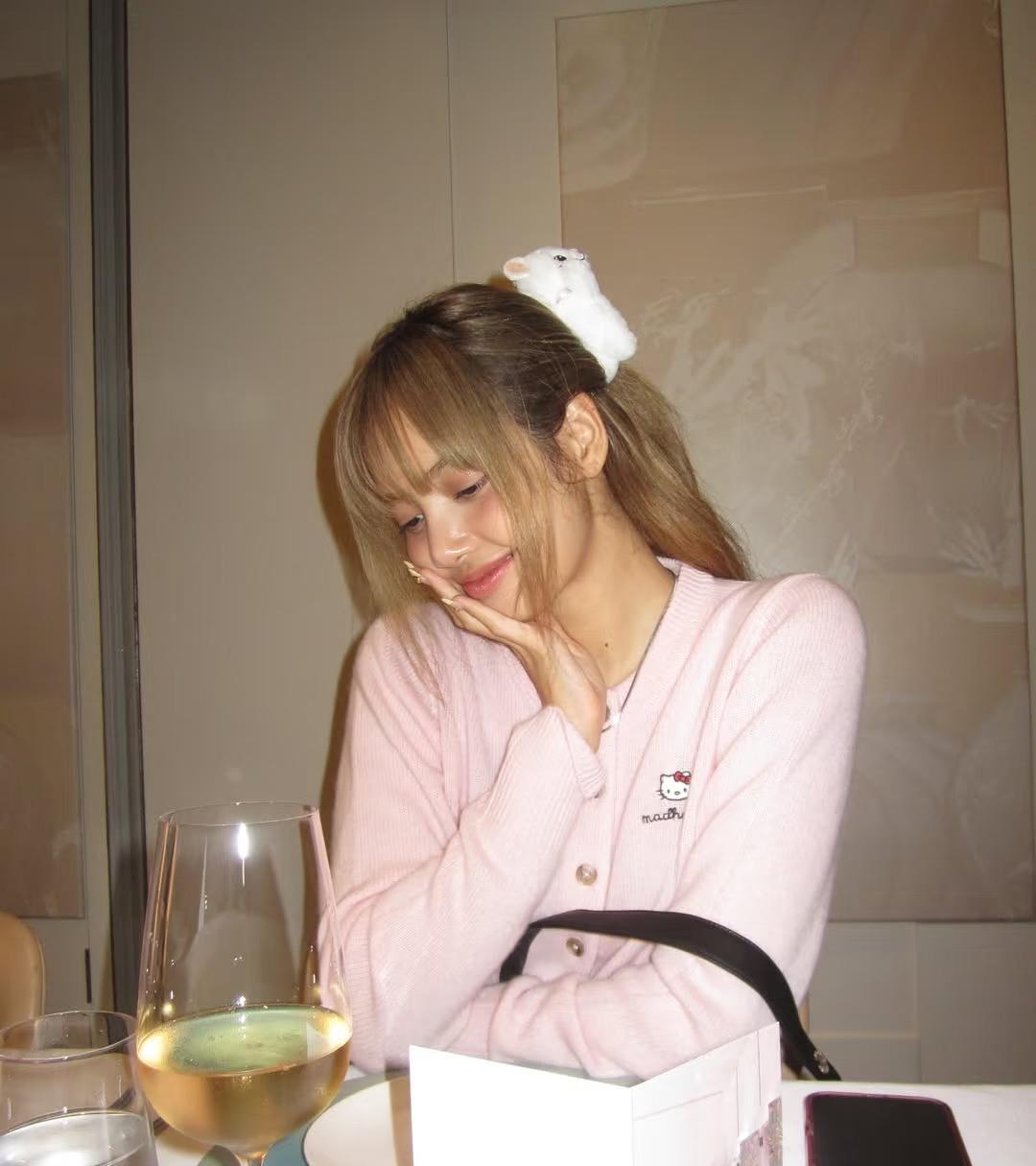 Lisa更新ins～
