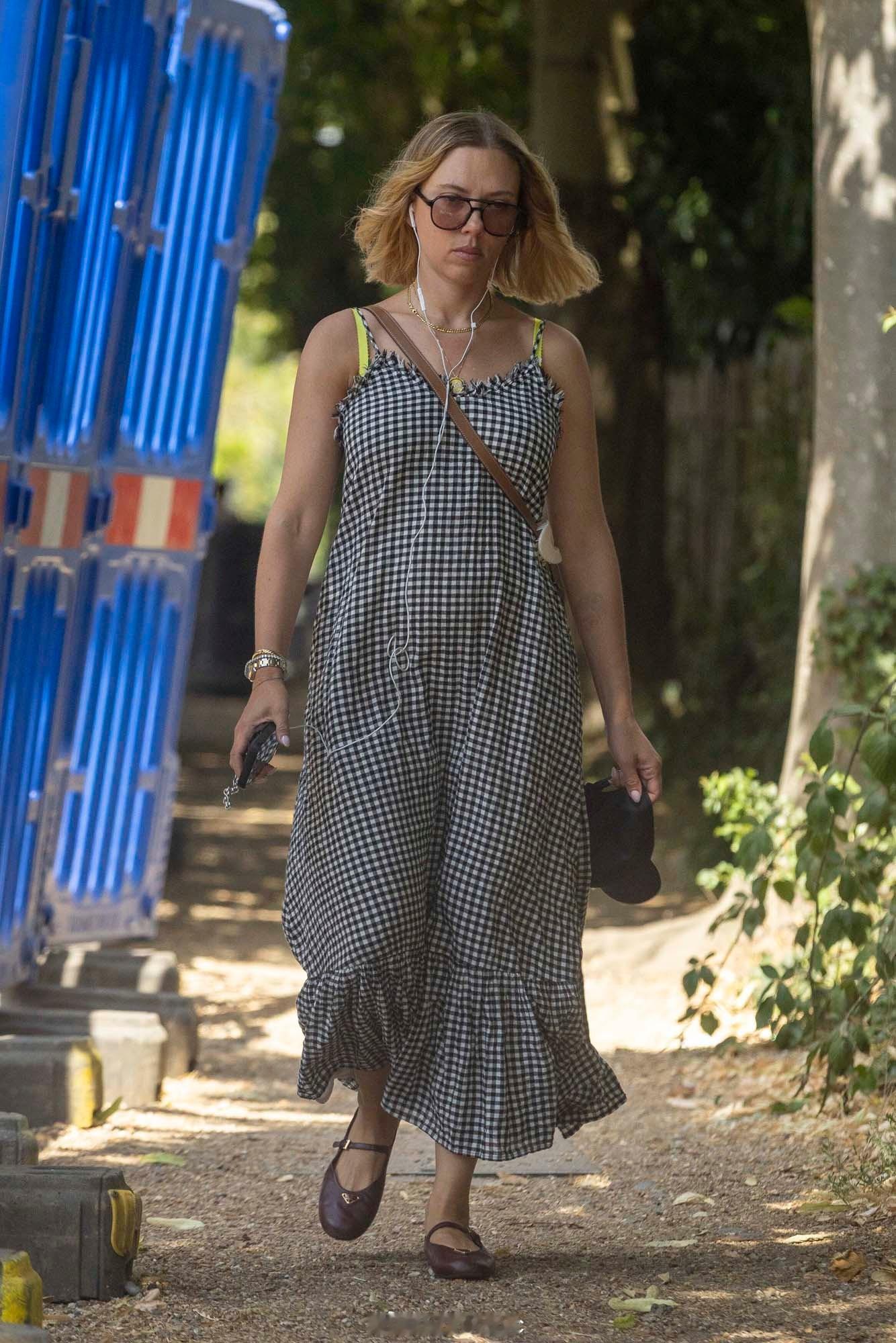 斯嘉丽·约翰逊（ScarlettJohansson）7.29现身伦敦，《新蝙