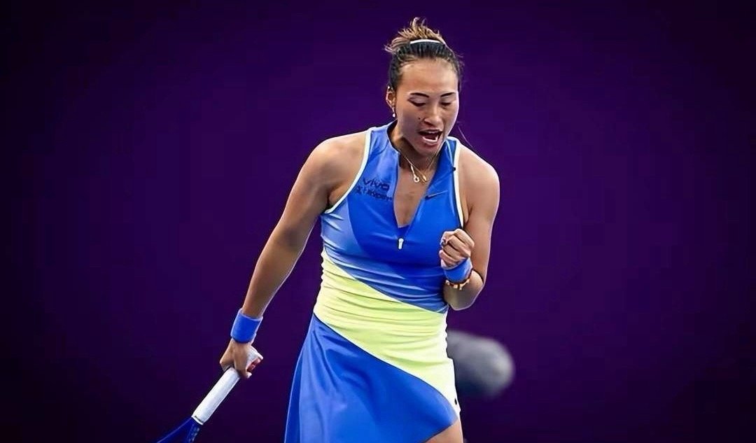 郑钦文大概率是要继续参加WTA迪拜1000赛的，去年郑钦文受肘伤困扰，中东双赛都