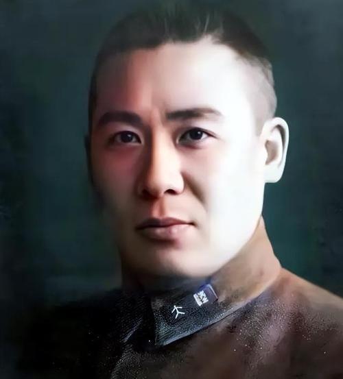 1949年，在突围无果后，杜聿明兵团一众要员基本沦为解放军的俘虏。只是让华野众将