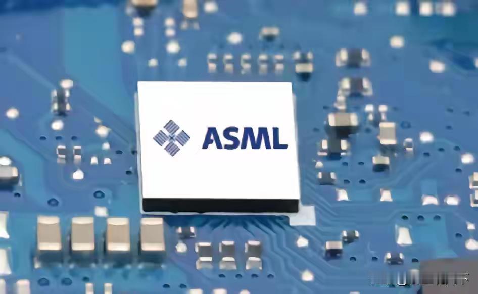 真相比情绪重要，误读中国光刻机正在伤害真正的进步。什么误读，就是有些人的险恶用心