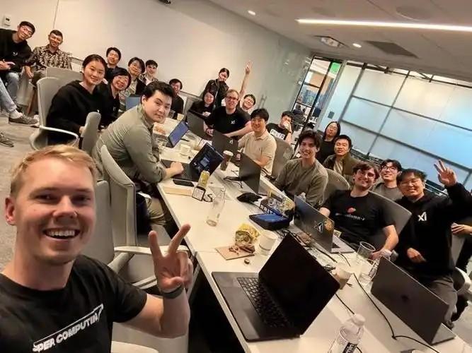 都说中国留不住人才，精英都移民去了欧美，可奇怪的是，那些留在中国的二流、三流、甚