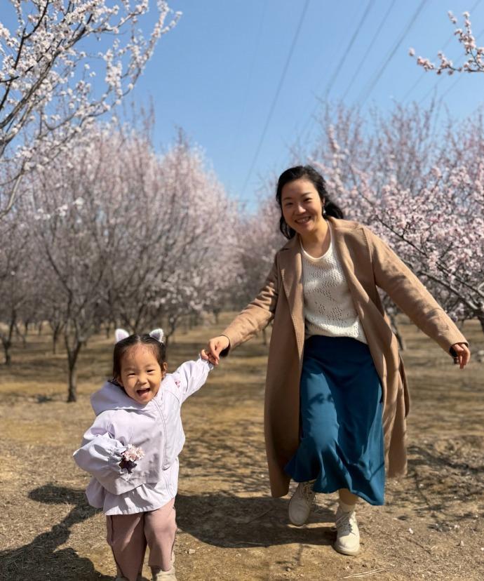 必须隆重表扬一下！就在3分钟前，我家狗子终于超常发挥，拍出了一张让我超级满意
