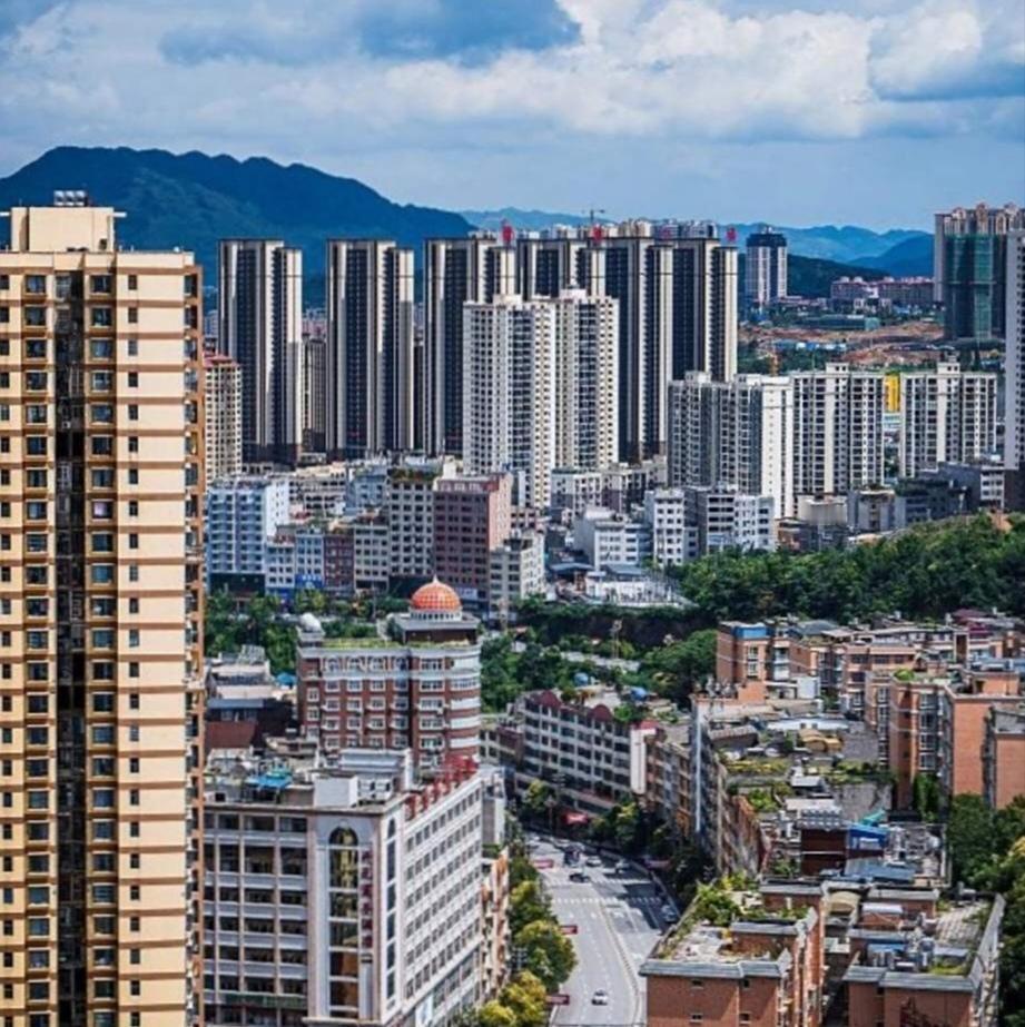 从云南镇雄近16万人获得城乡低保补贴，又想到“会叫的孩子有奶吃”现象？12月